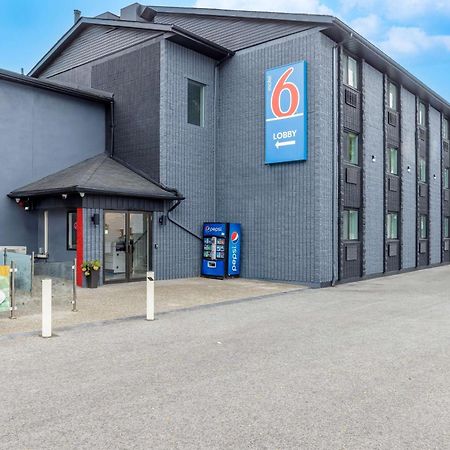 Motel 6 Niagara Falls, On Near The Falls Bagian luar foto