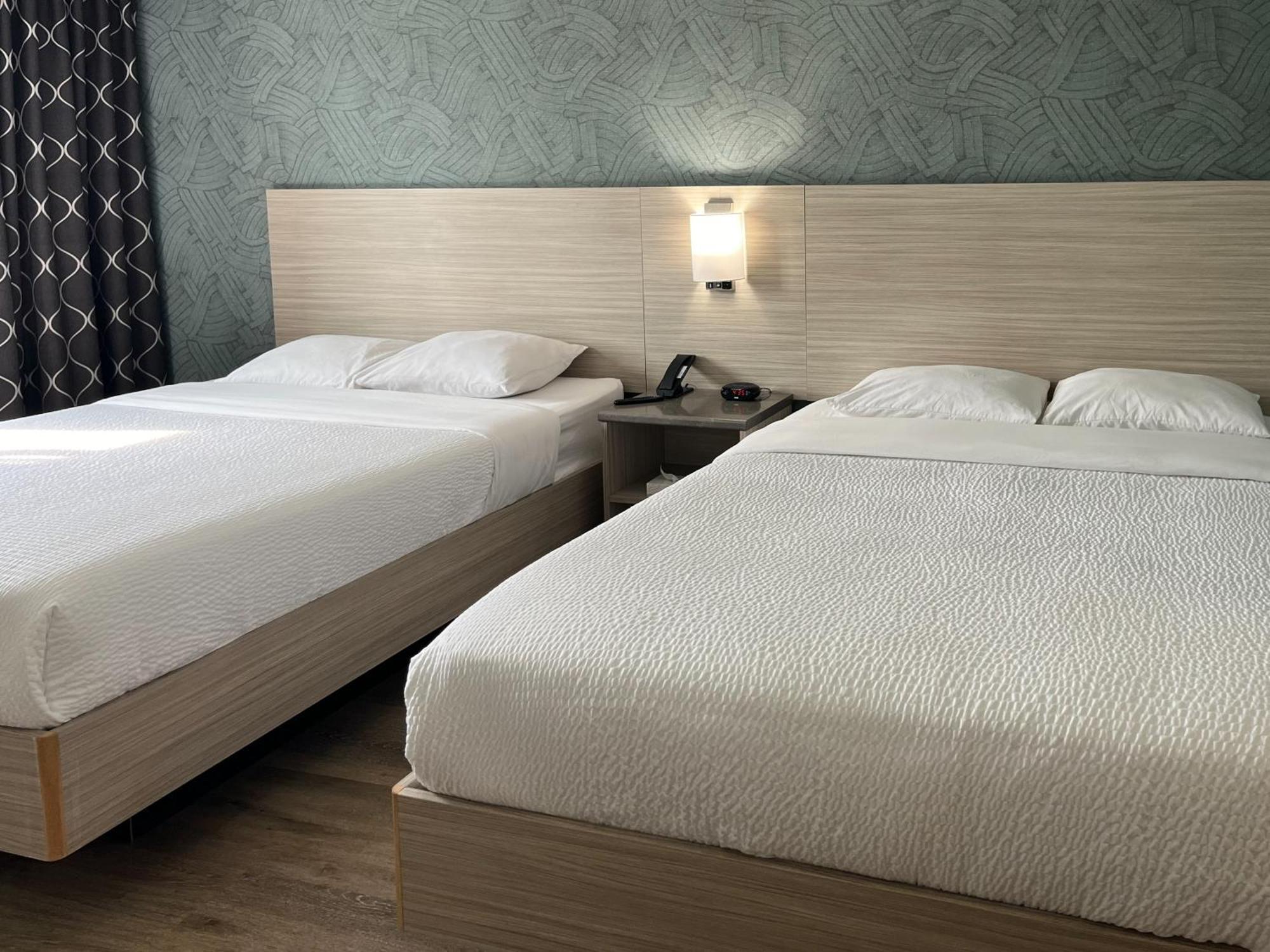 Motel 6 Niagara Falls, On Near The Falls Bagian luar foto