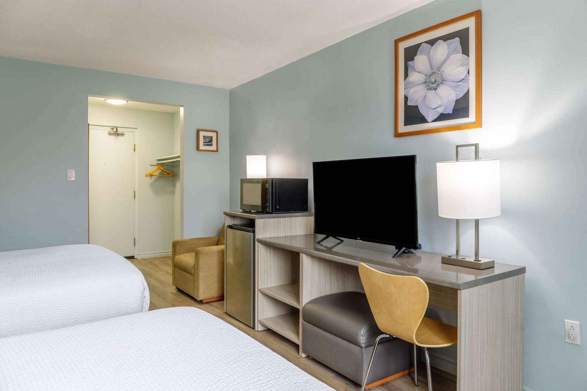 Motel 6 Niagara Falls, On Near The Falls Bagian luar foto