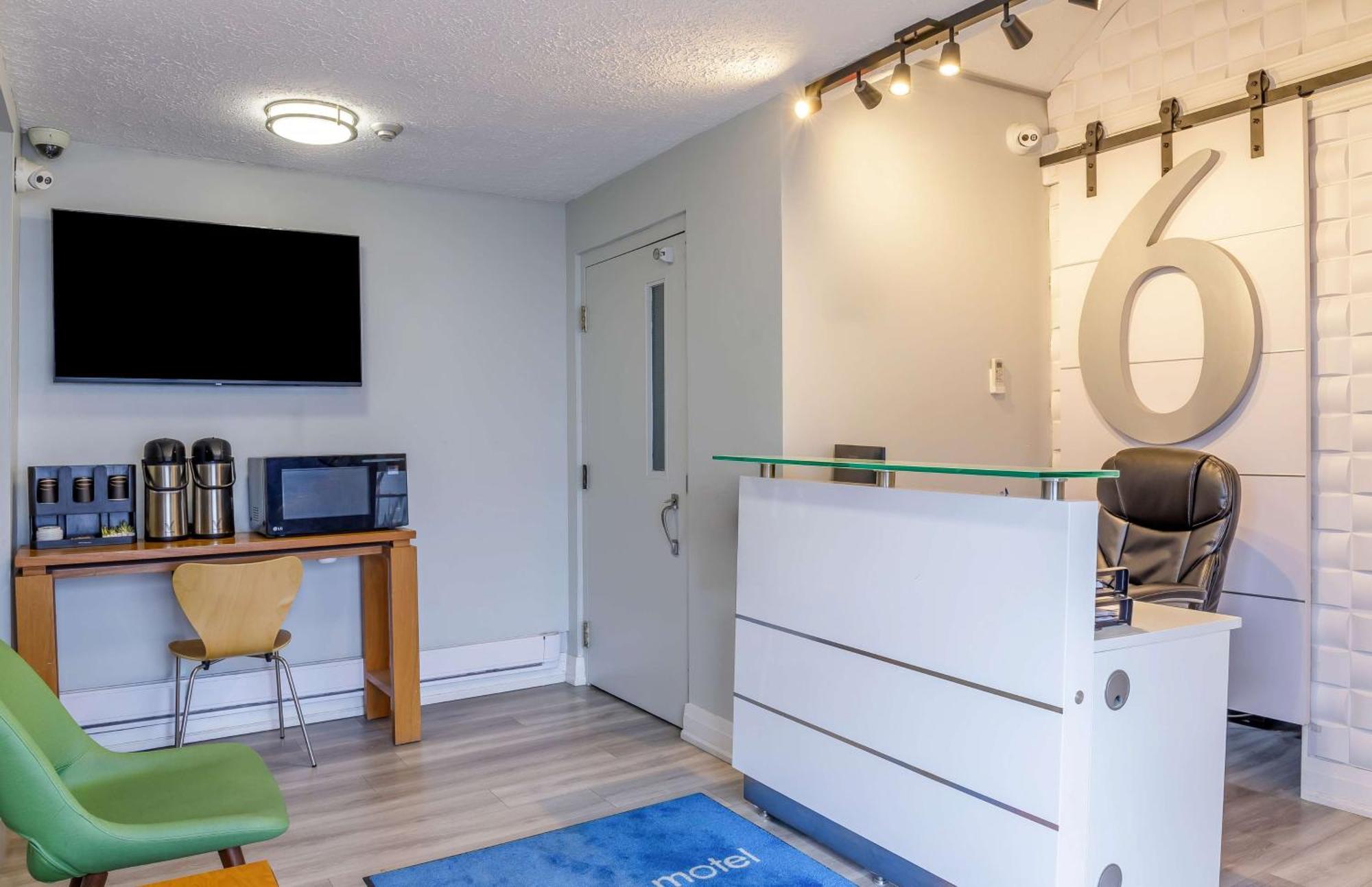 Motel 6 Niagara Falls, On Near The Falls Bagian luar foto