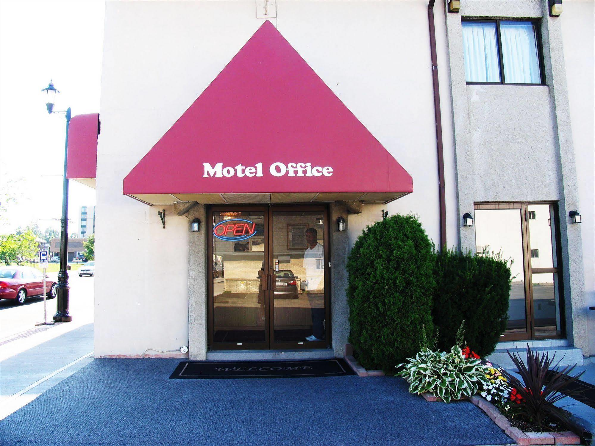 Motel 6 Niagara Falls, On Near The Falls Bagian luar foto