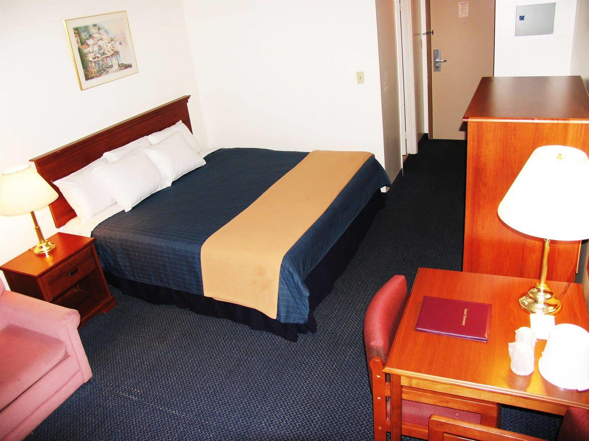 Motel 6 Niagara Falls, On Near The Falls Bagian luar foto