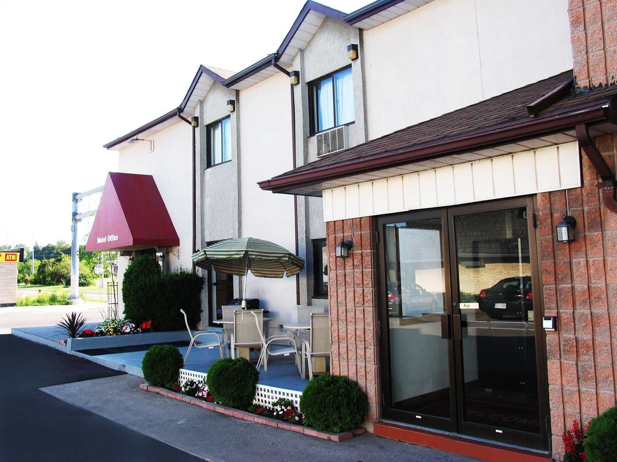 Motel 6 Niagara Falls, On Near The Falls Bagian luar foto